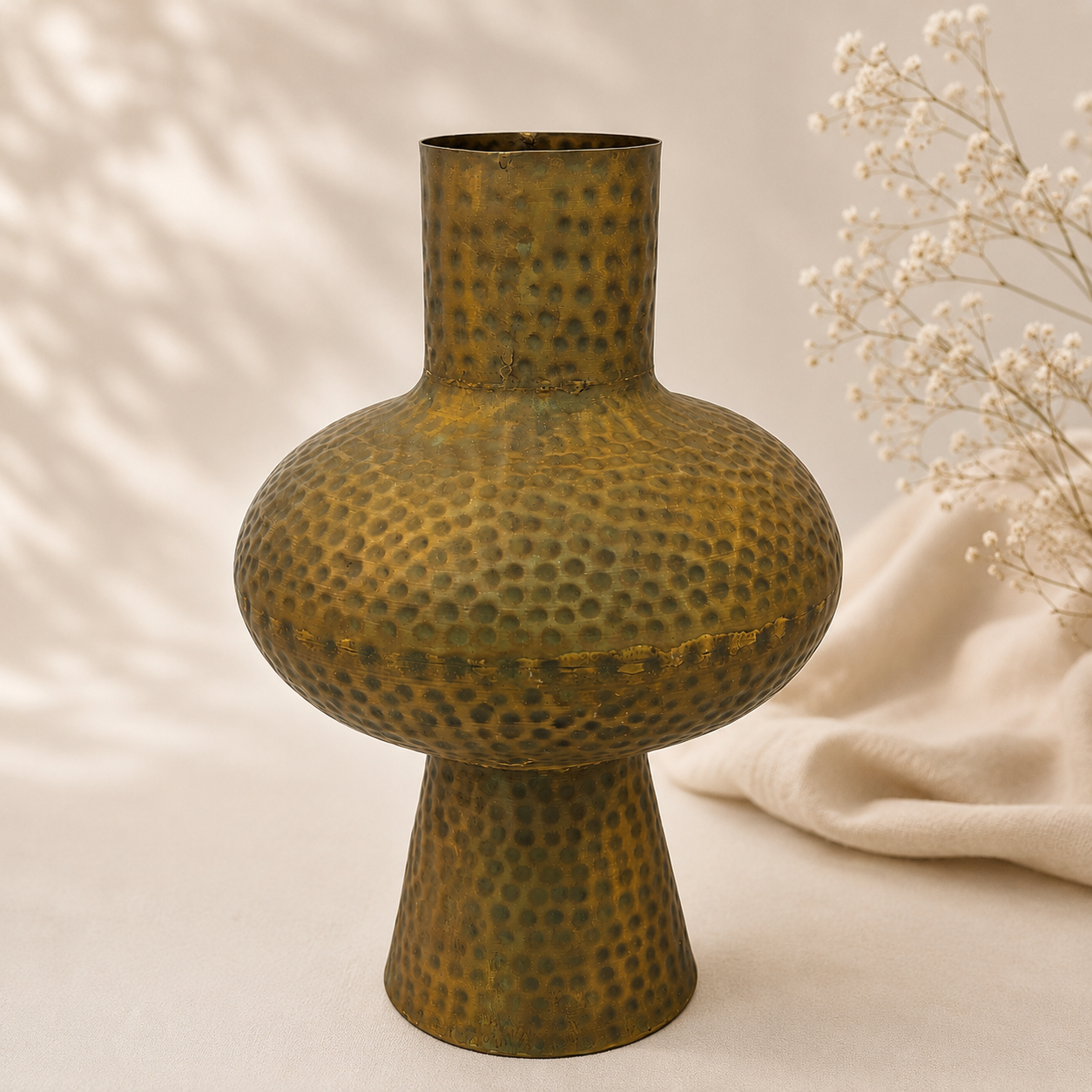 SENSE Metalen Vaas Vintage Goud